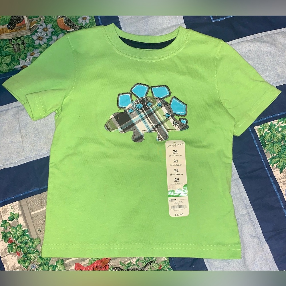 2 Short Sleeve Shirts + 1 body suit. 
Size Boys 24 Months / 2 T.